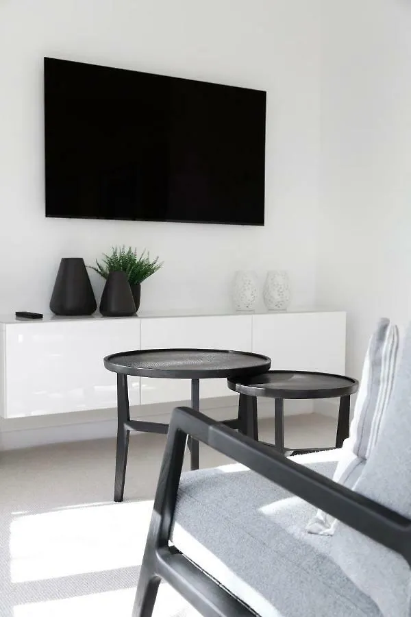 Hastings Park: Elegant Noosa Gem By The Beach Noosa Heads